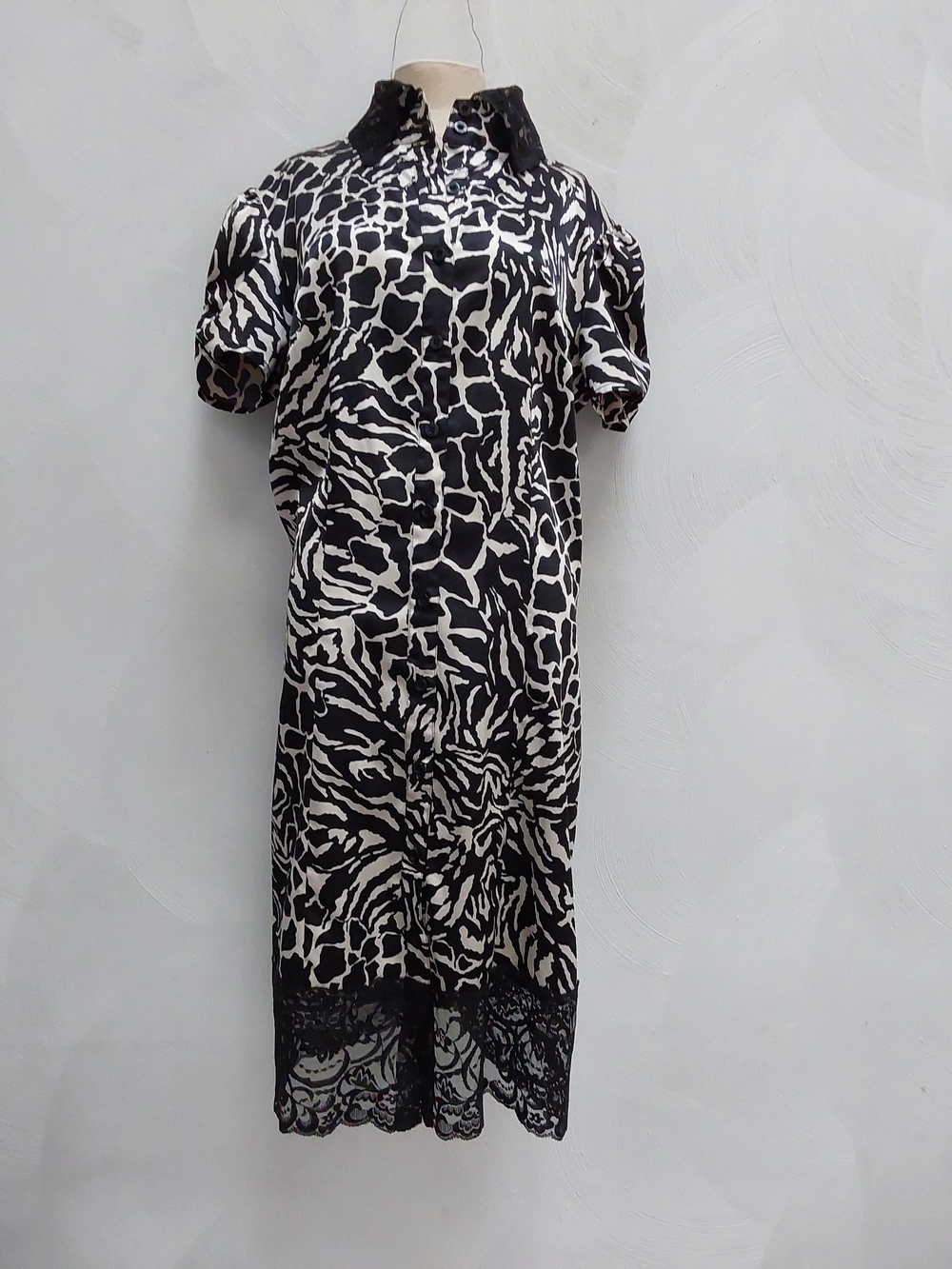 Bisou Bisou Black/White Animal Print Lace Midi Dress Small